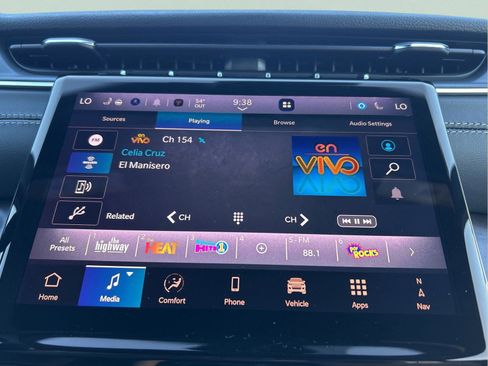 New 2025 Jeep Grand Cherokee Limited w/ Black Appearance Package image 17