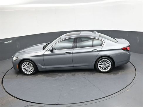 Used 2023 BMW 530i xDrive image 23