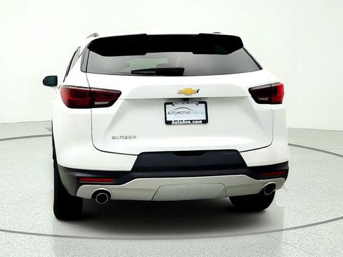 Used 2024 Chevrolet Blazer LT w/ Convenience Package FWD image 6
