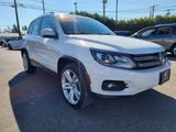 Used 2013 Volkswagen Tiguan SE image 3