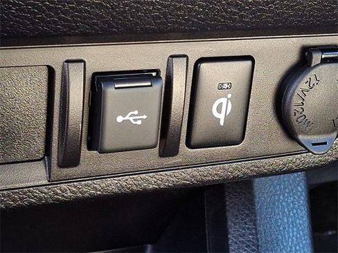 Used 2022 Toyota Tacoma TRD Sport image 24