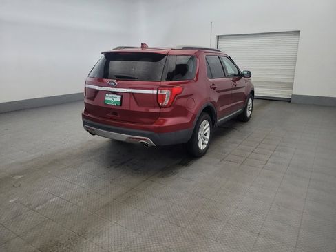 Used 2016 Ford Explorer XLT w/ Equipment Group 201A FWD image 9