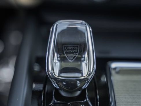 New 2026 Volvo XC60 T8 Plus AWD/4WD image 25