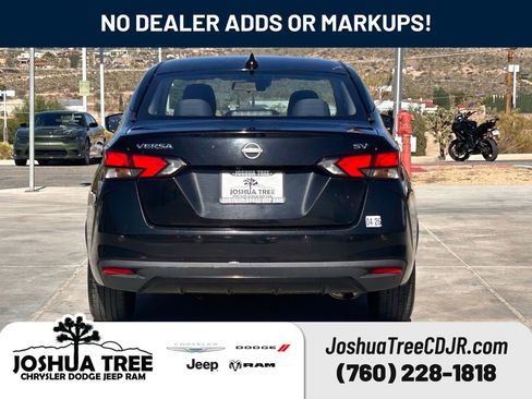 Used 2023 Nissan Versa SV image 6