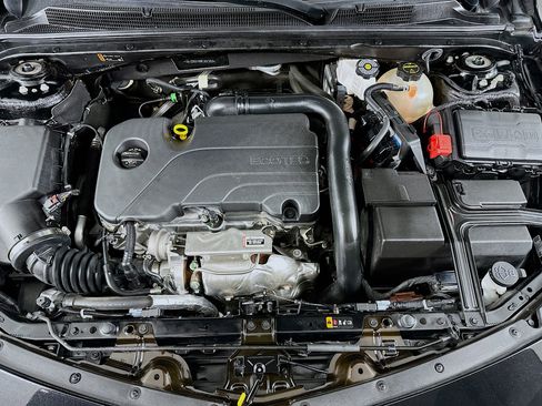 Used 2024 Chevrolet Malibu LT image 30