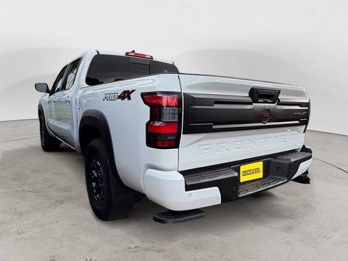 Used 2025 Nissan Frontier PRO-4X AWD/4WD image 3