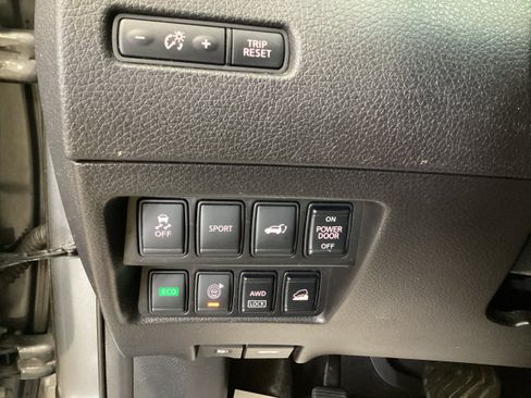 Used 2016 Nissan Rogue SL w/ SL Premium Package AWD/4WD image 19