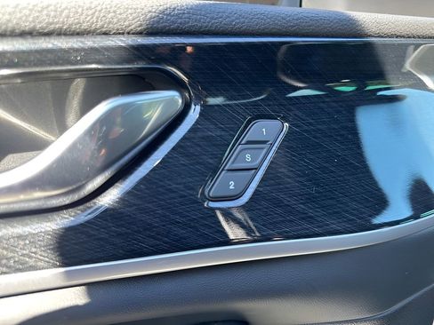 Used 2023 Jeep Grand Cherokee Trailhawk image 11