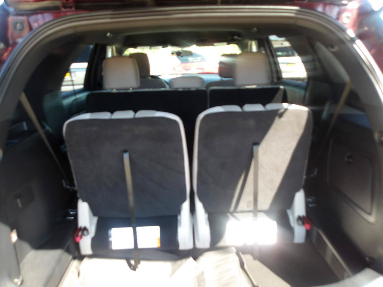 Used 2018 Ford Explorer XLT FWD image 13