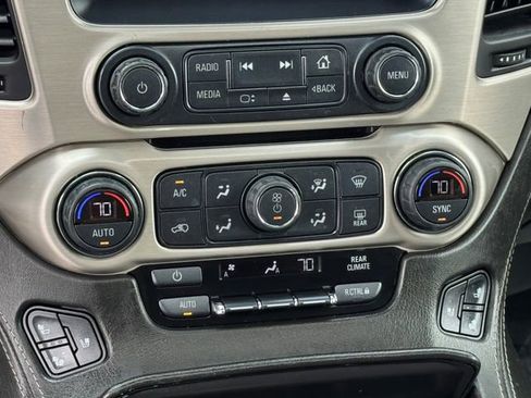 Used 2019 GMC Yukon XL Denali AWD/4WD image 20