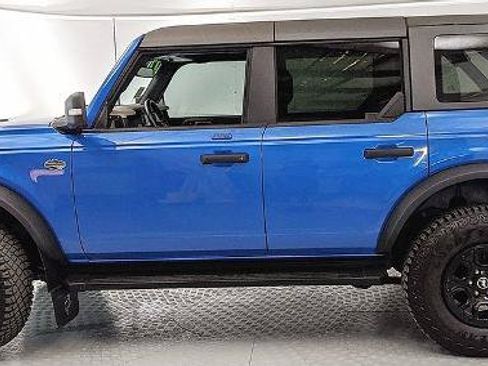 Certified 2022 Ford Bronco Wildtrak AWD/4WD image 5