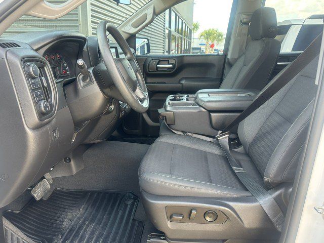 Used 2023 Chevrolet Silverado 1500 Custom Trail Boss AWD/4WD image 9