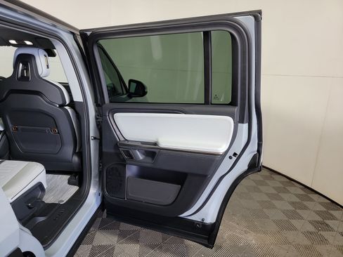 Used 2024 Rivian R1S Adventure AWD/4WD image 19