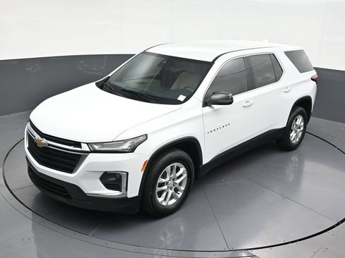 Used 2023 Chevrolet Traverse LS FWD image 20