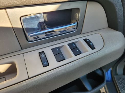 Used 2010 Ford F150 XLT image 19