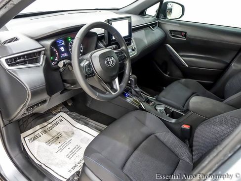 Used 2023 Toyota Corolla Cross AWD Hybrid image 14