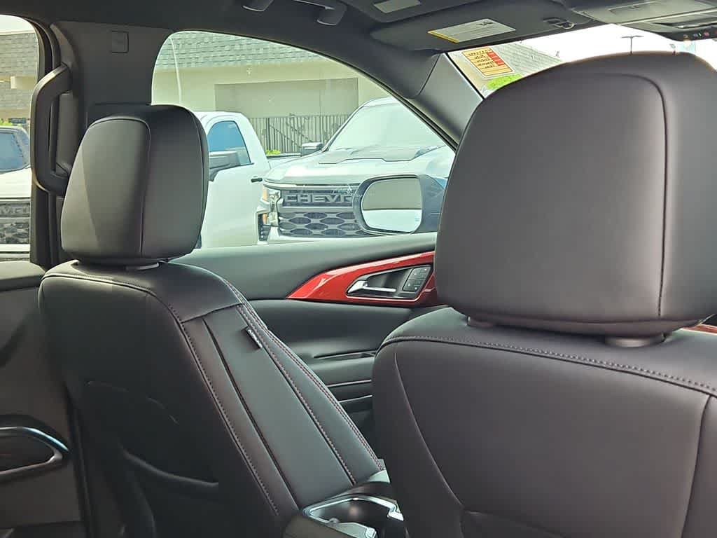 New 2026 Chevrolet Traverse RS FWD image 18
