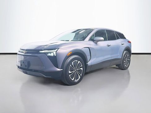Used 2025 Chevrolet Blazer EV LT image 7