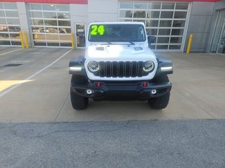 Used 2024 Jeep Wrangler Unlimited Rubicon w/ Convenience Group video 2