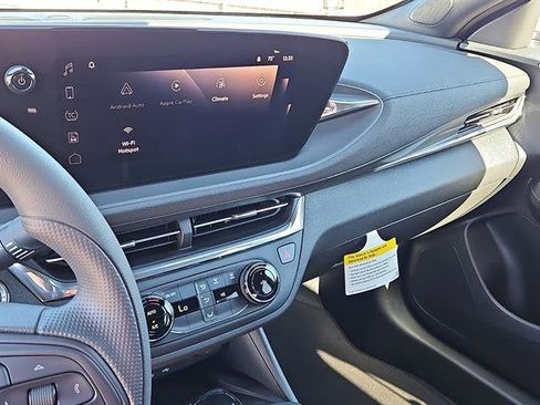 New 2026 Buick Envista Preferred image 18