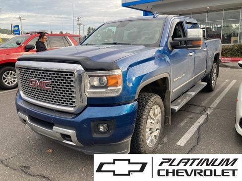 Used 2016 GMC Sierra 2500 Denali image 1