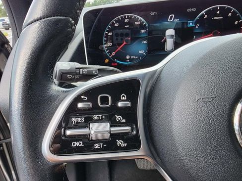 Certified 2021 Mercedes-Benz GLA 250 GLA 250 w/ Premium Package image 17