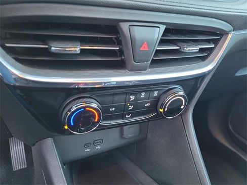 Used 2024 Buick Encore GX Sport Touring image 23