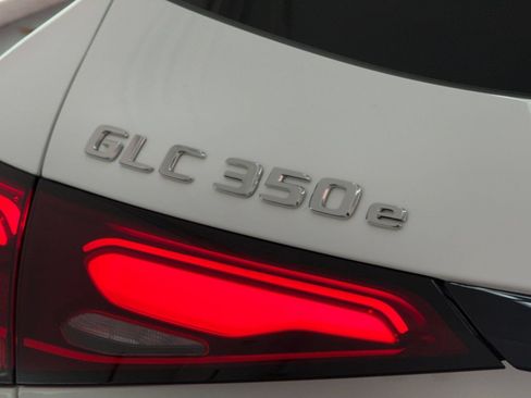 Certified 2025 Mercedes-Benz GLC 350e 4MATIC image 25