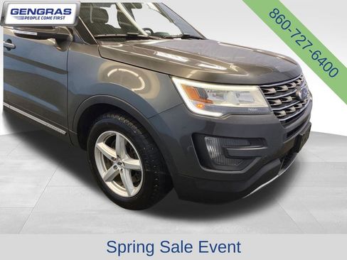 Used 2016 Ford Explorer XLT AWD/4WD image 44