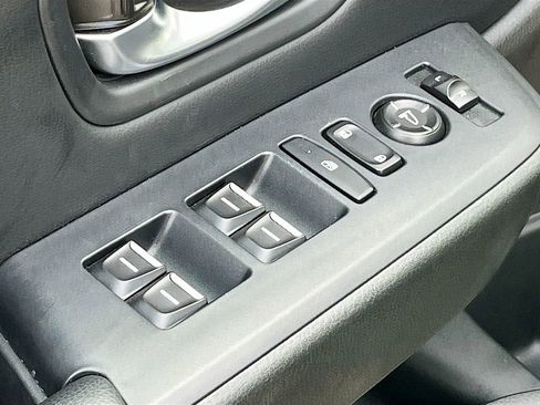 Used 2023 Honda Pilot Touring image 18