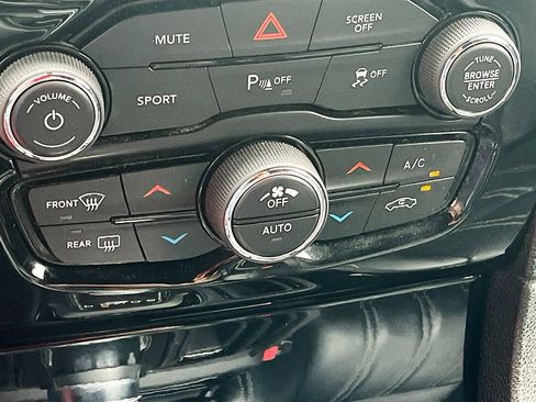 Used 2023 Chrysler 300 S RWD image 16