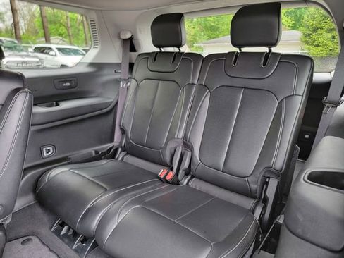 Certified 2023 Jeep Grand Cherokee L Limited AWD/4WD image 22