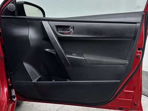 Used 2019 Toyota Corolla LE image 31