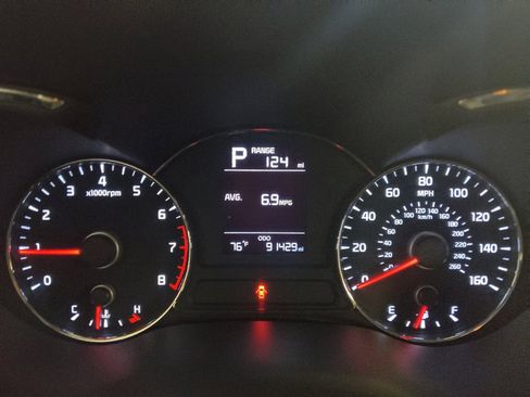 Used 2017 Kia Forte LX FWD image 23