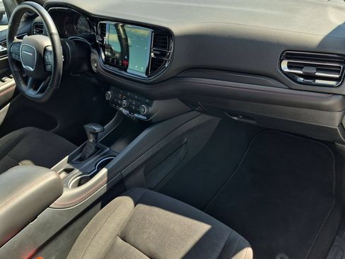Used 2025 Dodge Durango GT RWD image 40