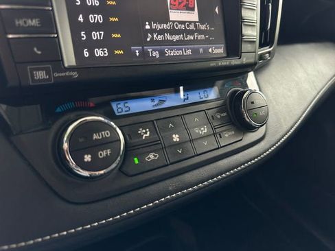 Used 2016 Toyota RAV4 Limited FWD image 22