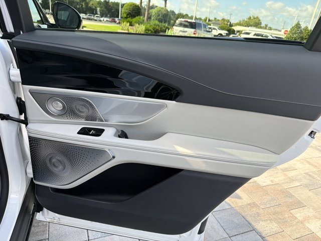 New 2026 Lincoln Nautilus Reserve AWD/4WD image 21