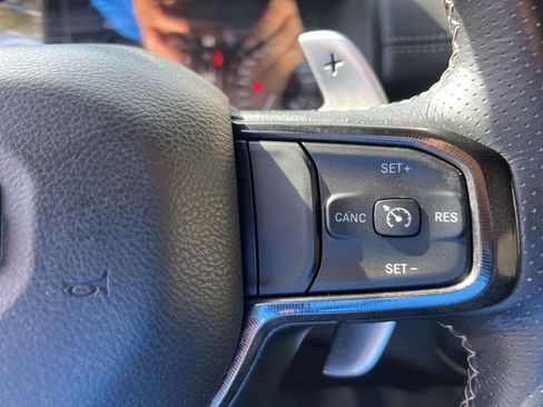 Used 2022 RAM 1500 Laramie image 15