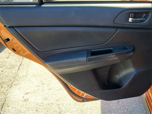 Used 2013 Subaru Crosstrek 2.0i Limited image 9