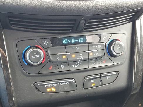 Used 2017 Ford Escape Titanium image 25