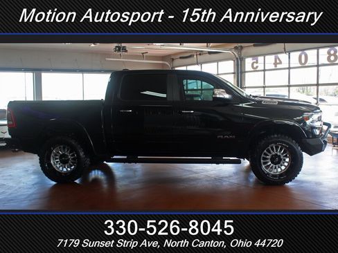Used 2019 RAM 1500 Laramie AWD/4WD image 12