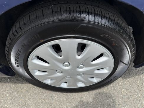 Used 2007 Toyota Camry LE FWD image 37