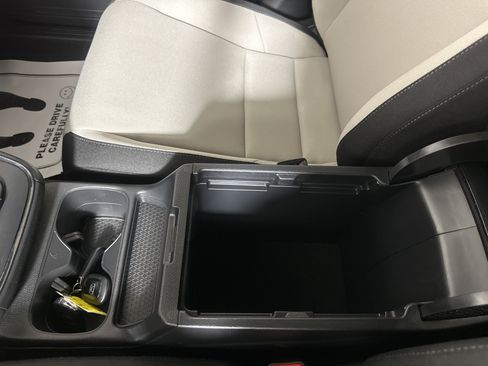 Used 2025 Honda CR-V EX image 18