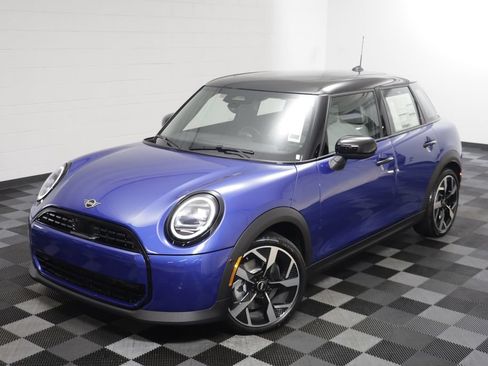 New 2026 MINI Cooper 4-Door Hardtop FWD image 2