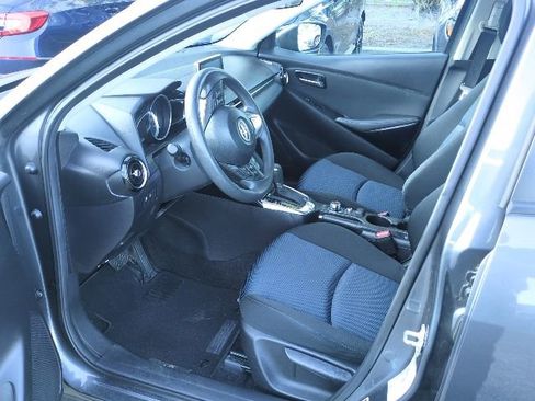 Used 2017 Toyota Yaris iA FWD image 6