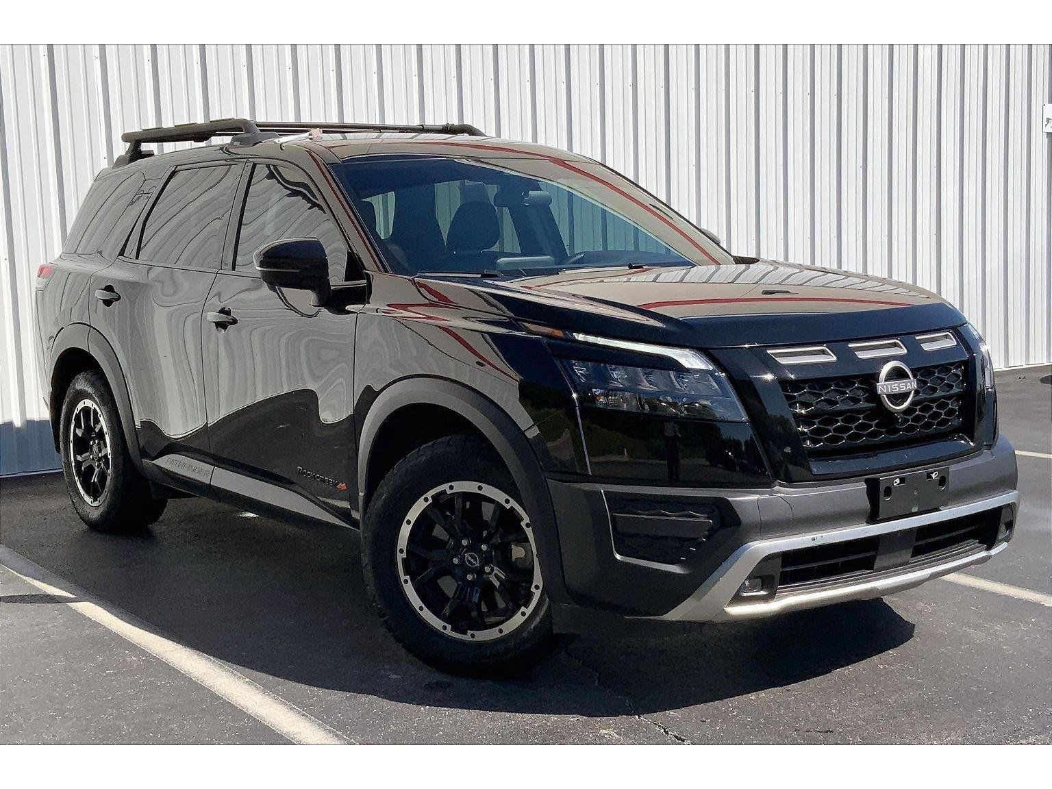 Used 2024 Nissan Pathfinder Rock Creek AWD/4WD image 2
