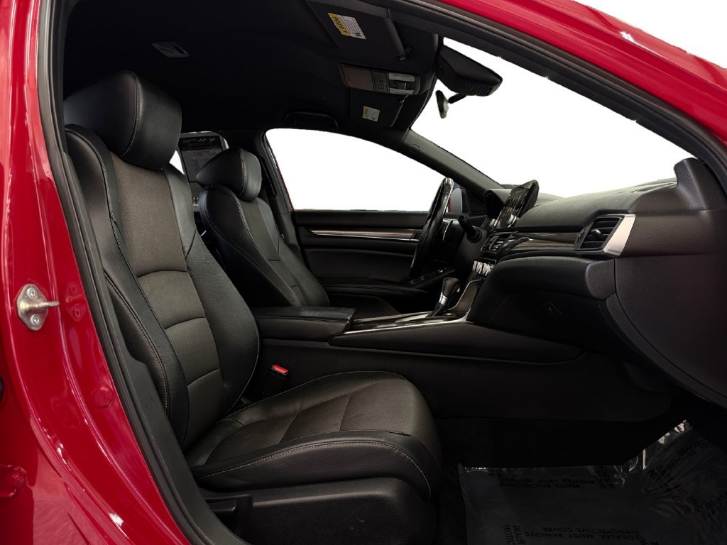 Used 2018 Honda Accord Sport image 17