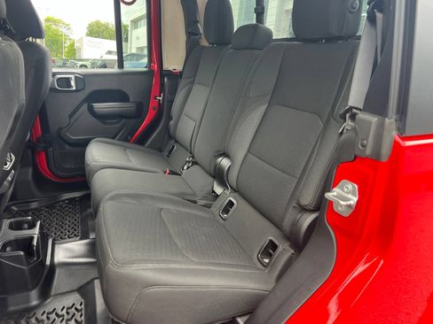 Used 2022 Jeep Gladiator Sport AWD/4WD image 30