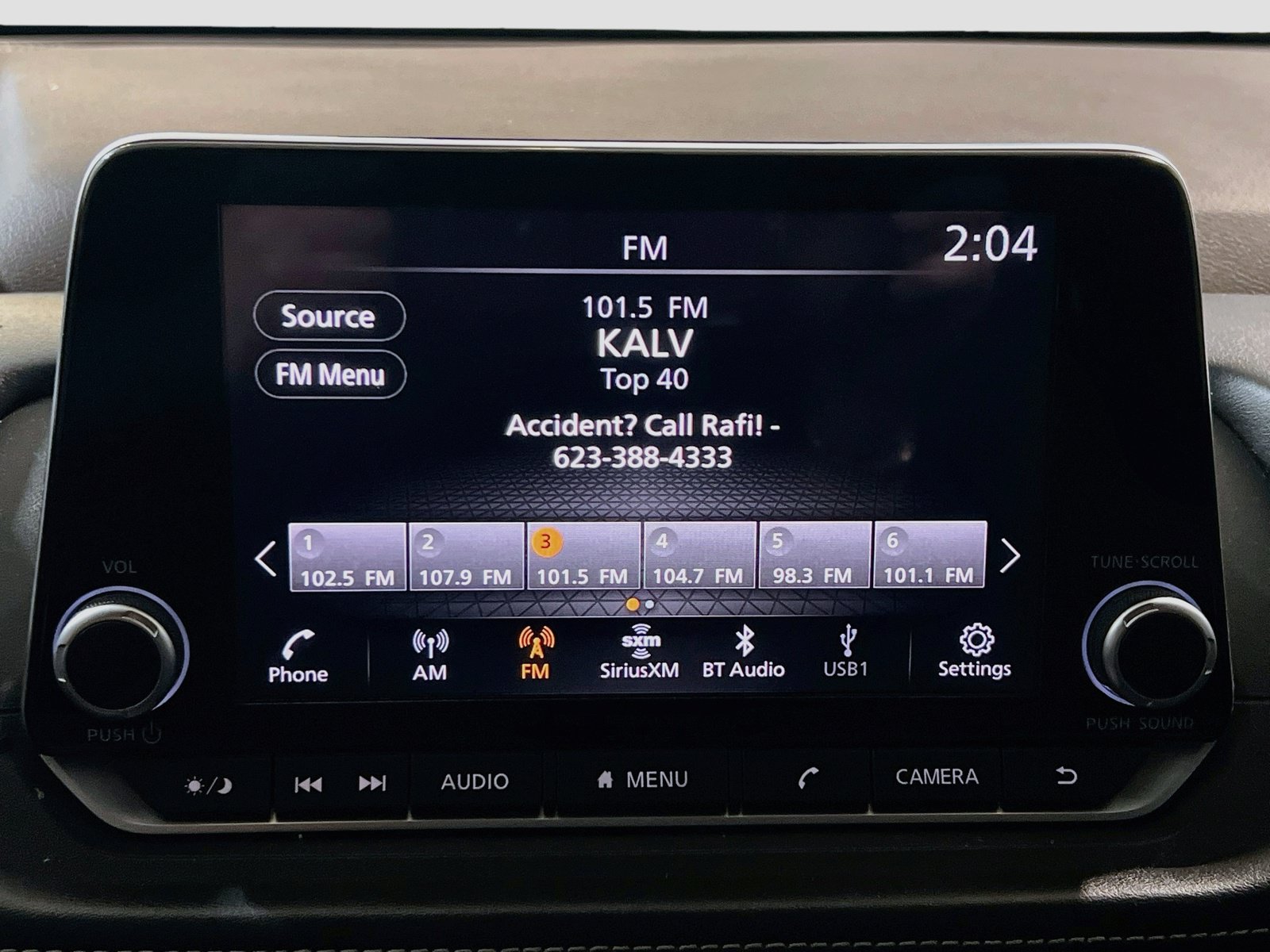 Used 2023 Nissan Rogue SV FWD image 10
