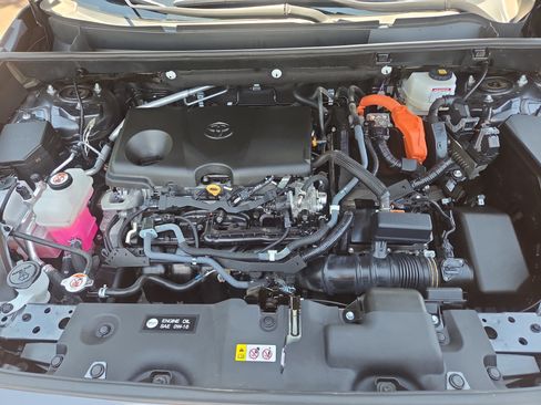 Certified 2022 Toyota RAV4 SE w/ Convenience Package AWD/4WD image 30